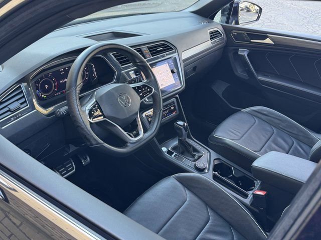 Used 2022 Volkswagen Tiguan SEL R-Line AWD/4WD image 28