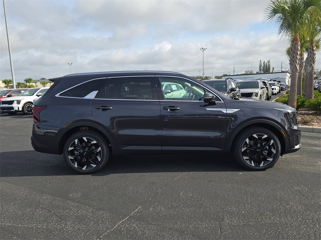 New 2026 Kia Sorento SX image 9