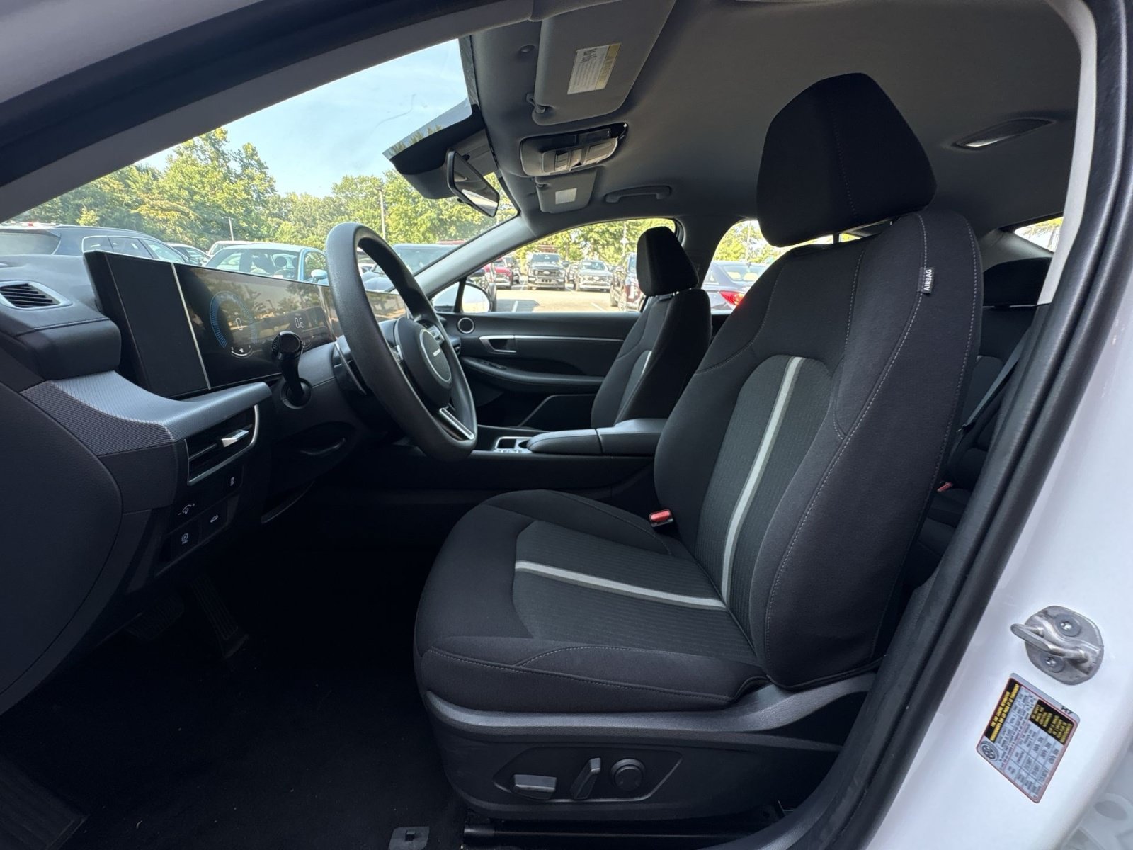 Certified 2024 Hyundai Sonata SEL FWD image 13