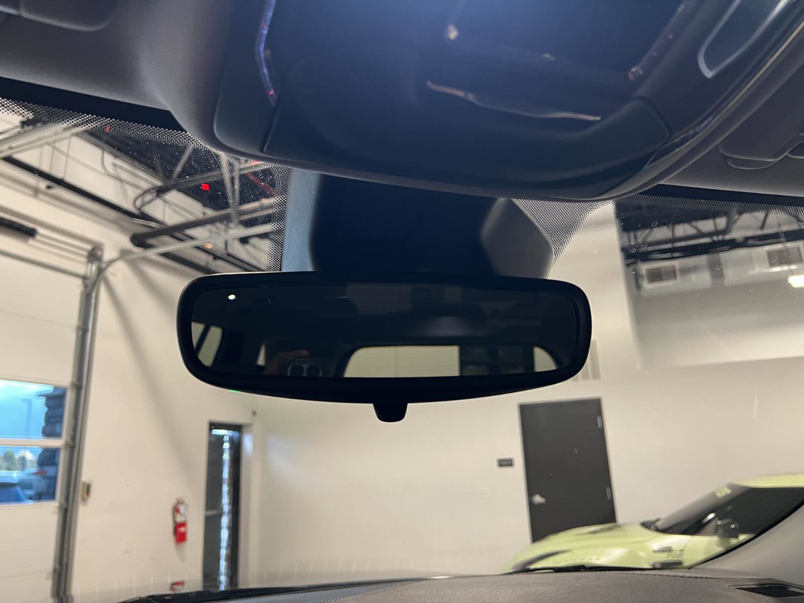 Used 2023 Jeep Grand Cherokee Laredo image 23