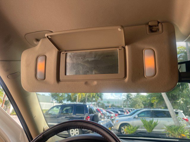 Used 2013 Cadillac Escalade 2WD image 71