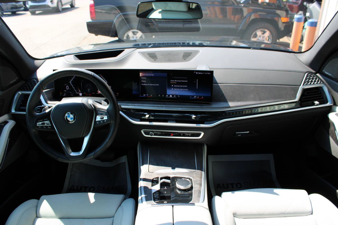 Used 2026 BMW X5 xDrive40i AWD/4WD image 45