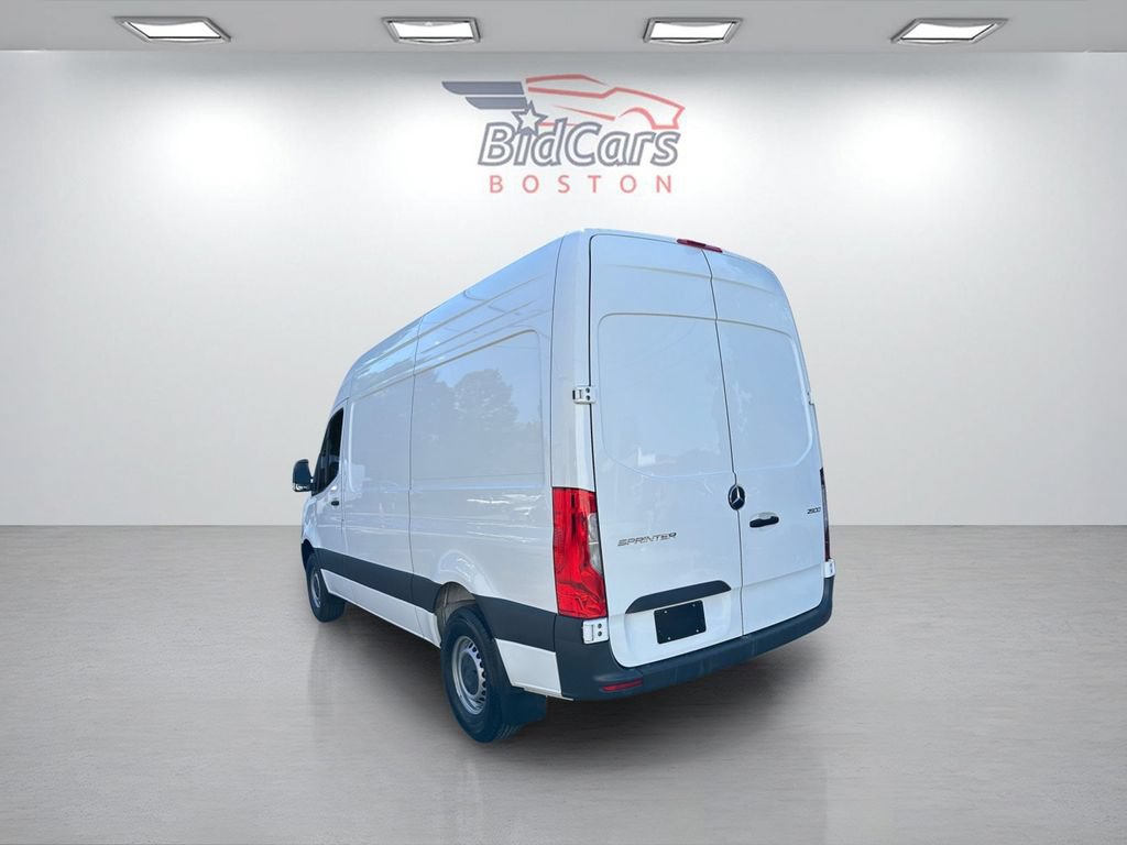 Used 2024 Mercedes-Benz Sprinter 2500 w/ Acoustic Package image 6