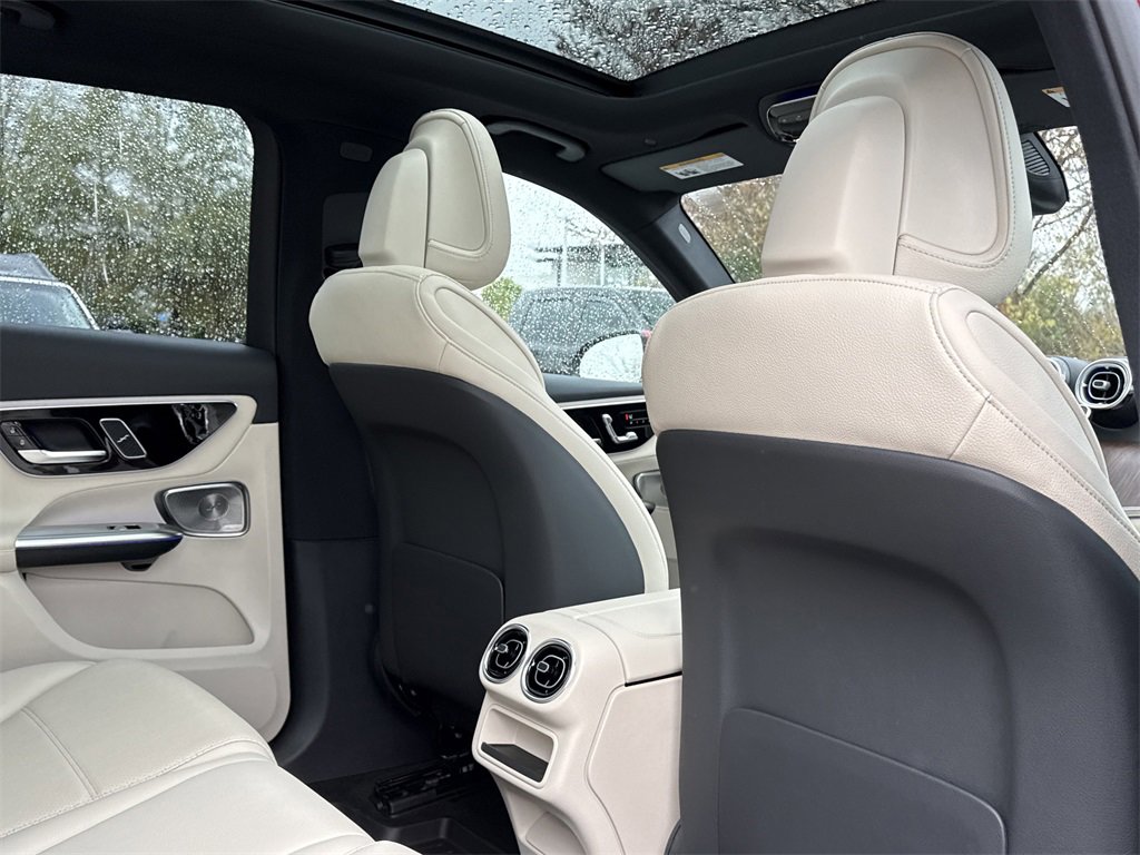 New 2026 Mercedes-Benz GLC 300 4MATIC image 18