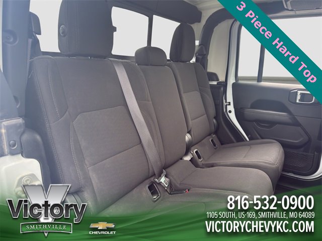 Used 2023 Jeep Gladiator Overland image 18