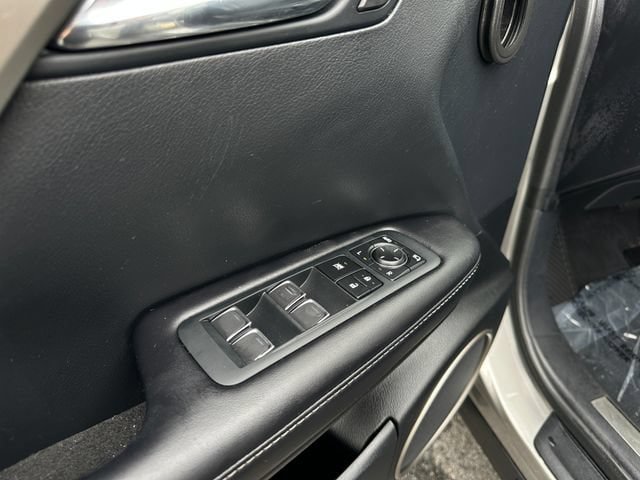 Used 2020 Lexus RX 350L FWD w/ Premium Package image 11