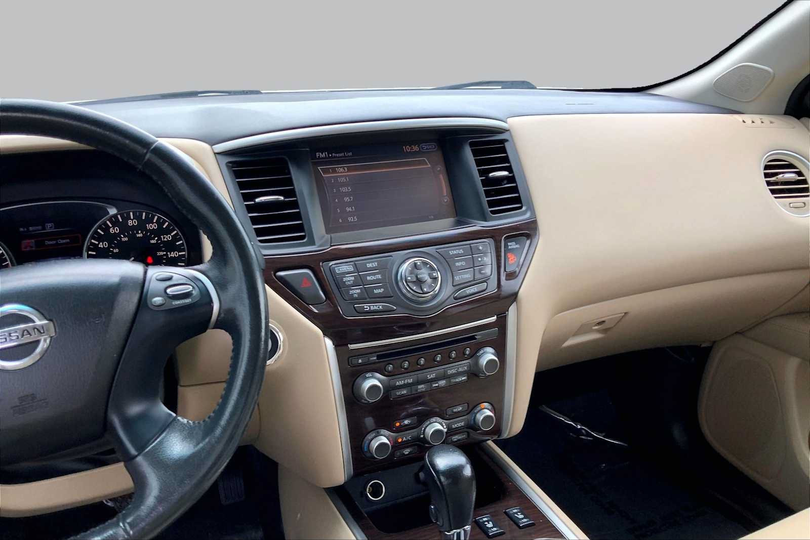 Used 2016 Nissan Pathfinder SL w/ SL Premium Package AWD/4WD image 6