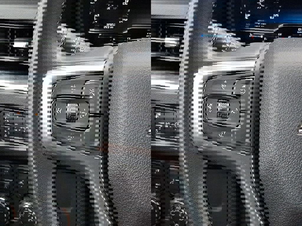 Certified 2024 Chevrolet Suburban LT AWD/4WD image 21