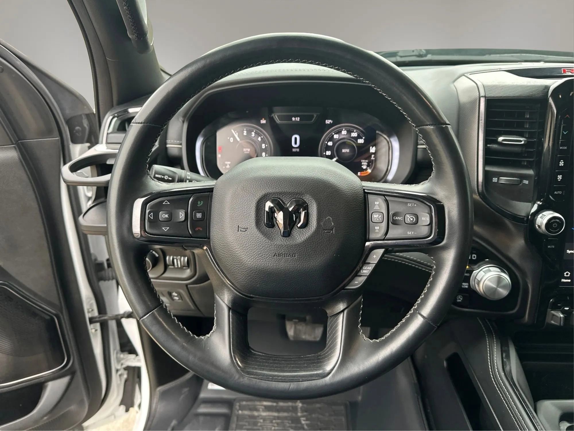 Used 2023 RAM 1500 Limited AWD/4WD image 18