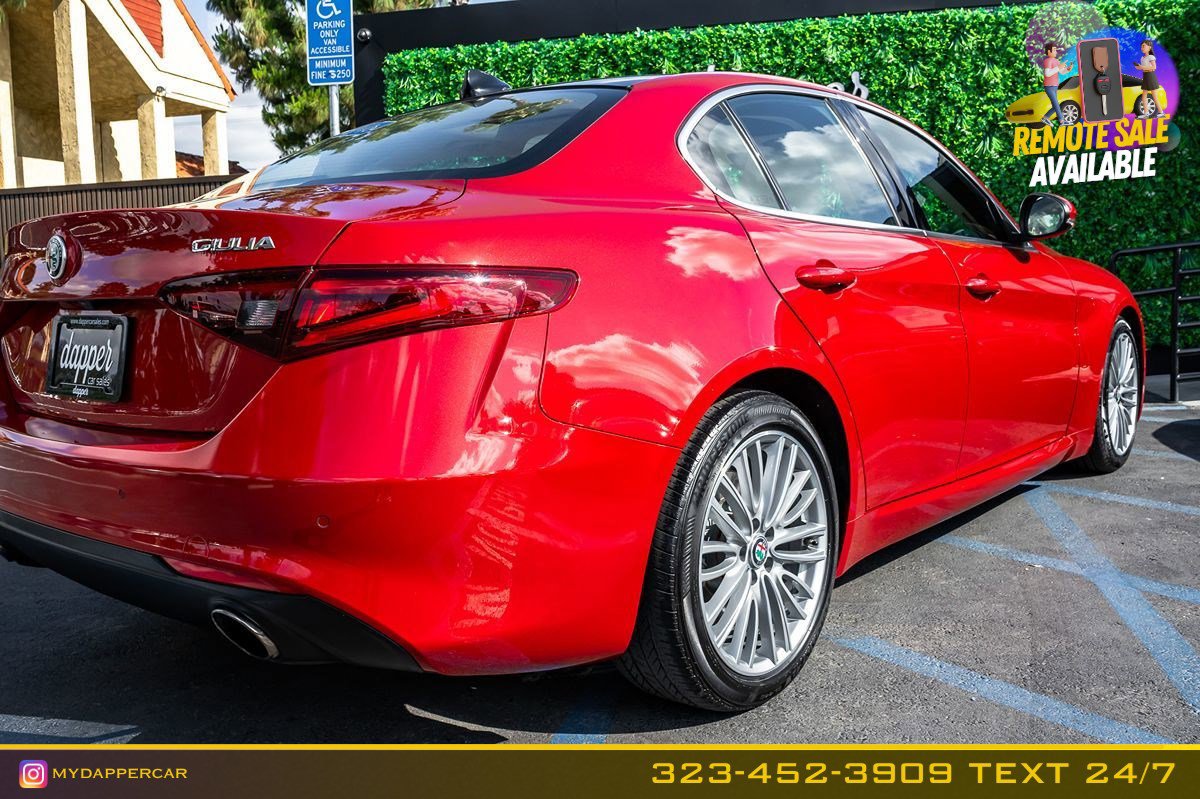Used 2018 Alfa Romeo Giulia Ti w/ Quick Order Package 22Z Lusso image 6