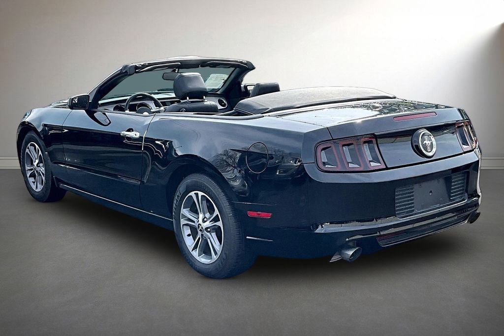 Used 2014 Ford Mustang Premium image 4
