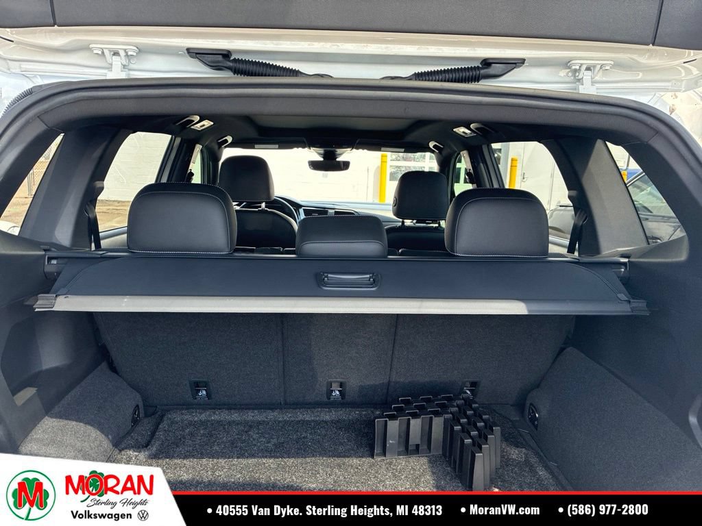 Certified 2022 Volkswagen Tiguan SEL R-Line AWD/4WD image 7