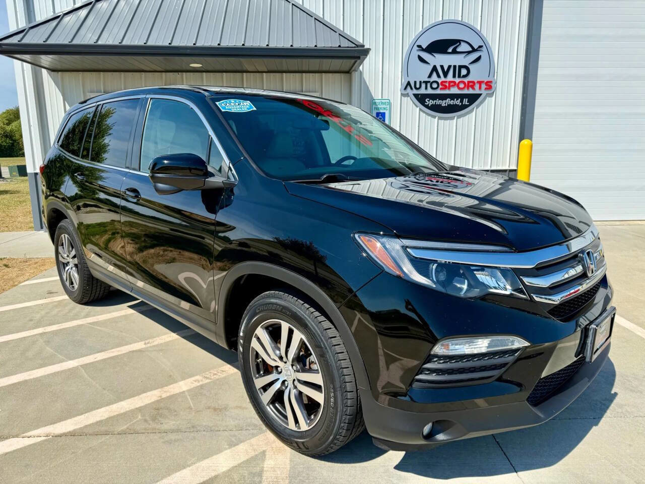 Used 2017 Honda Pilot EX-L image 2