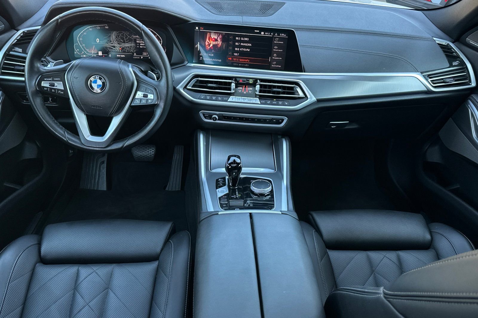 Used 2023 BMW X6 xDrive40i w/ Premium Package image 12