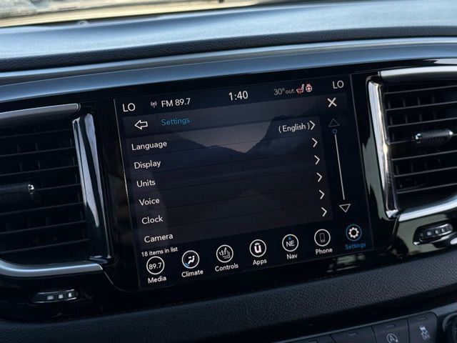 Used 2020 Chrysler Pacifica Touring w/ Advanced Safetytec Group image 18