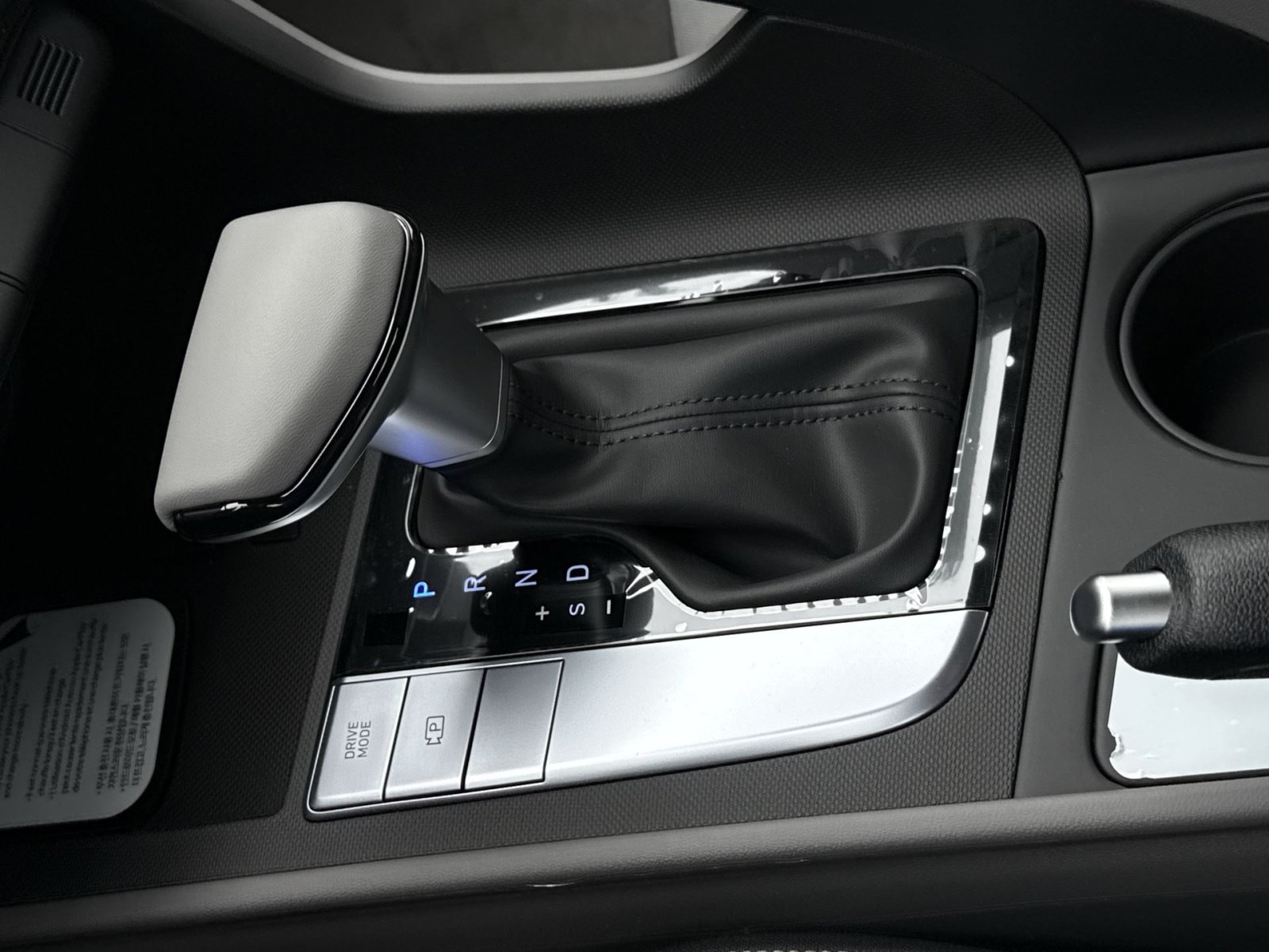 New 2026 Hyundai Elantra Sport FWD image 22