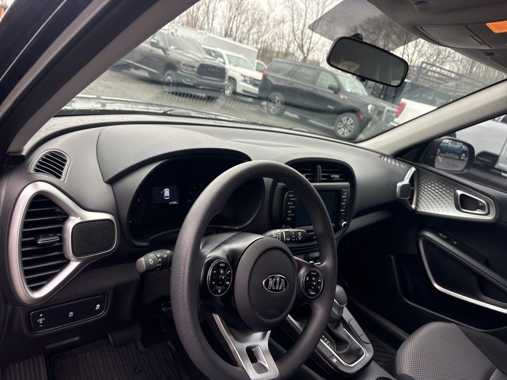 Used 2021 Kia Soul LX image 19