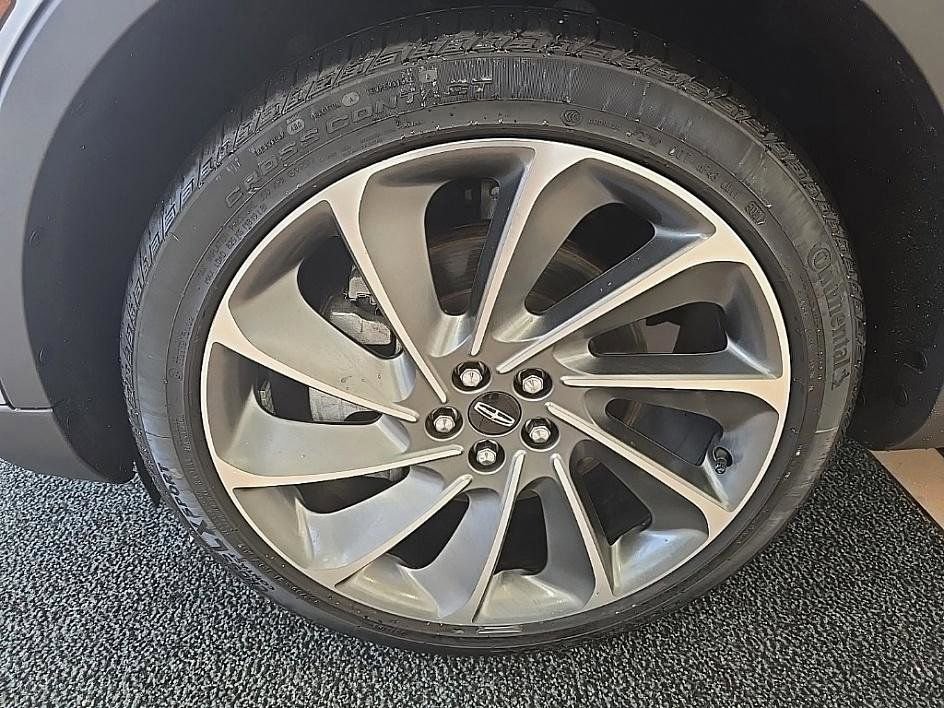 Used 2022 Lincoln Nautilus Reserve w/ Equipment Group 201A image 44