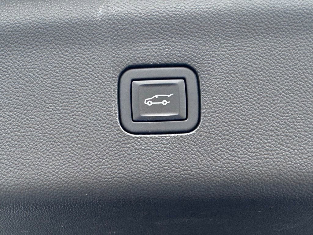 Used 2023 Buick Enclave Essence w/ Sport Touring Edition image 42