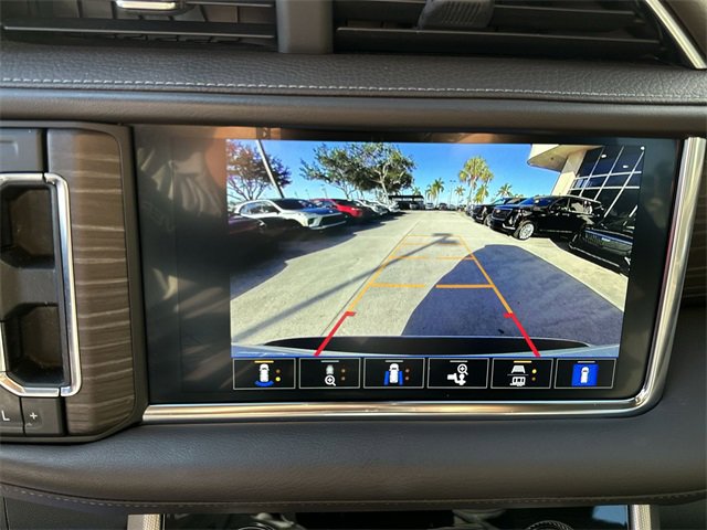 Used 2022 GMC Yukon Denali image 24