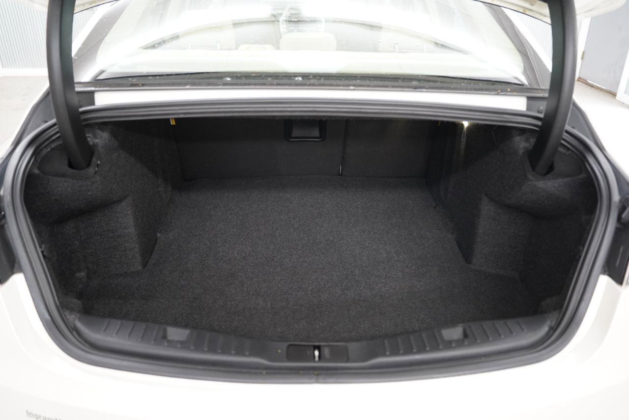 Used 2013 Lincoln MKZ FWD image 36
