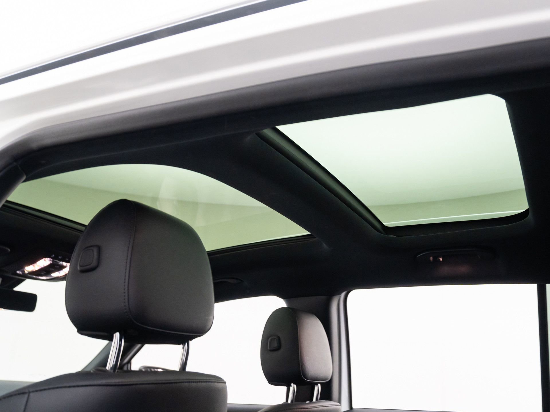 Certified 2023 Mercedes-Benz EQB 300 4MATIC image 20