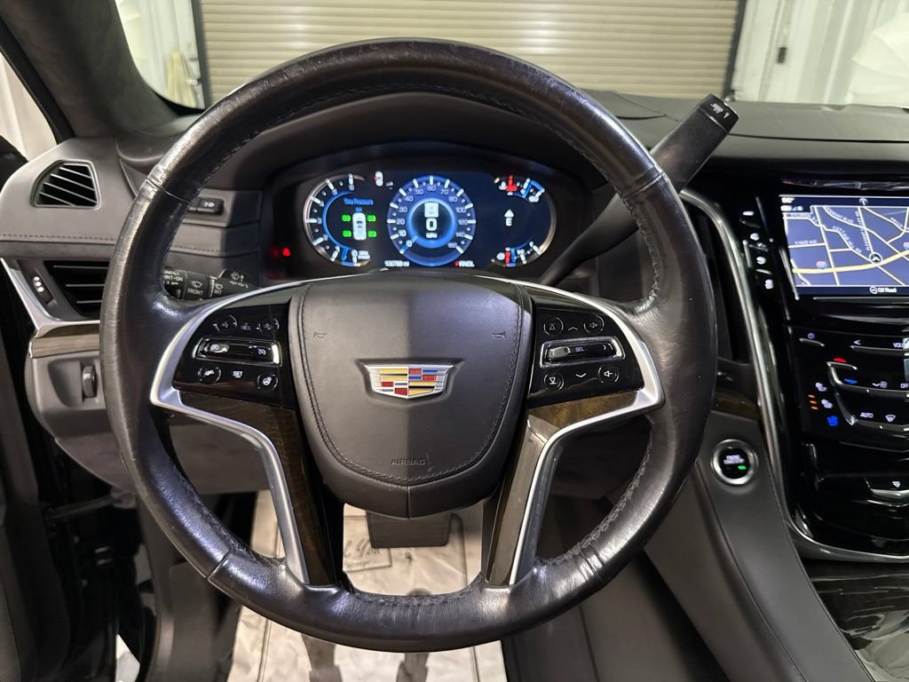 Used 2019 Cadillac Escalade ESV Platinum RWD image 32