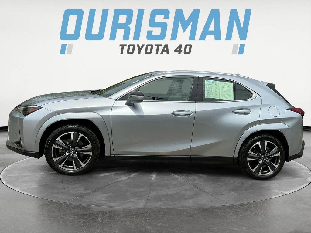 Used 2023 Lexus UX 250h AWD w/ Accessory Package (Z2) image 4
