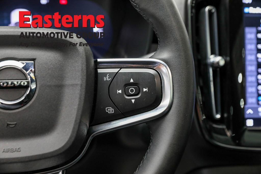 Used 2023 Volvo C40 P8 Recharge Plus w/ Climate Package image 15