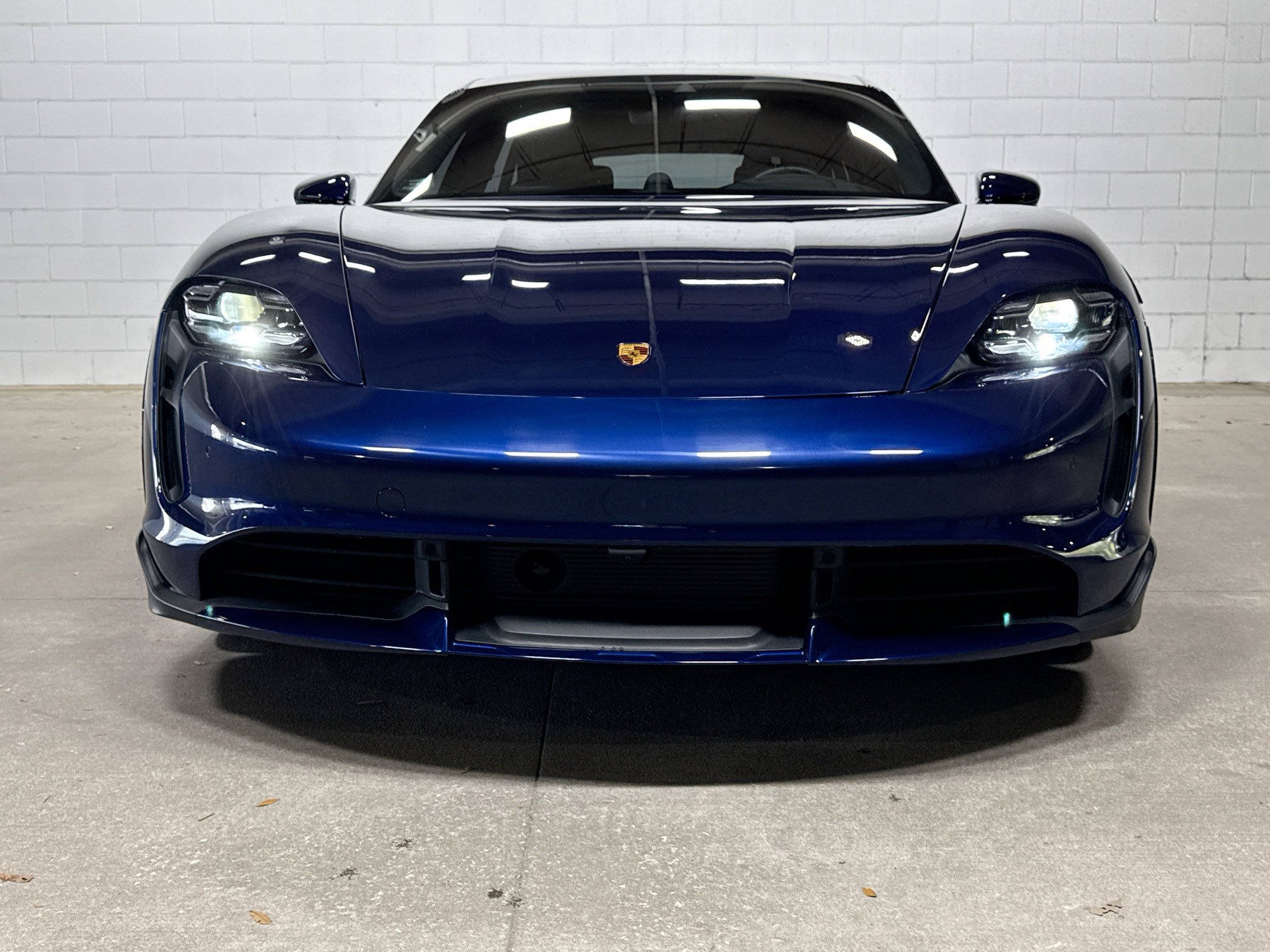 Certified 2022 Porsche Taycan Turbo S image 9