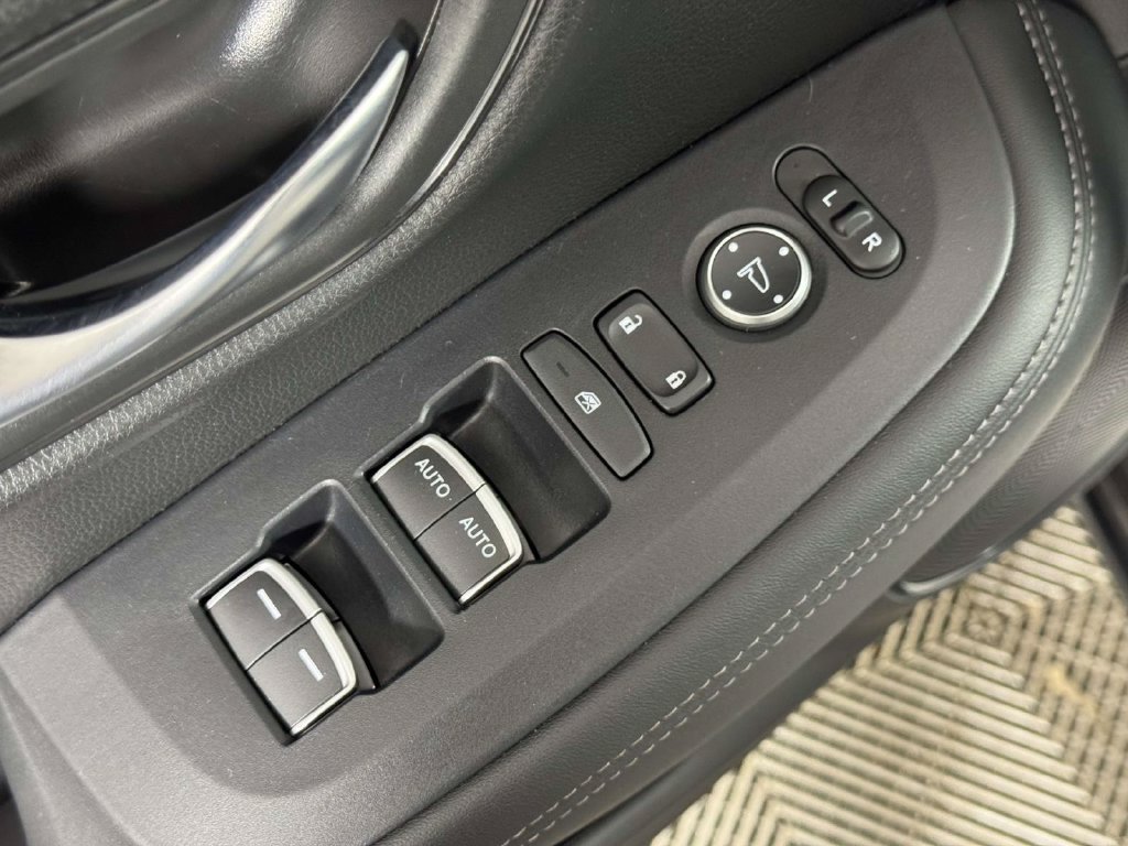 Used 2024 Honda HR-V EX-L image 17