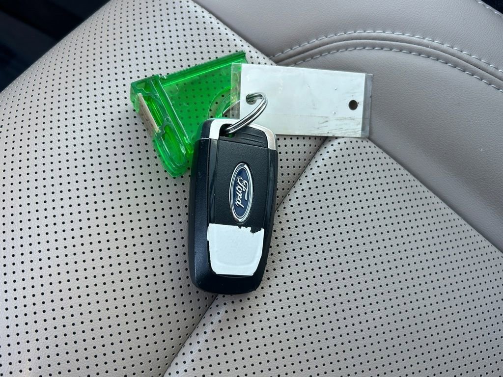 Used 2022 Ford Expedition XLT image 43