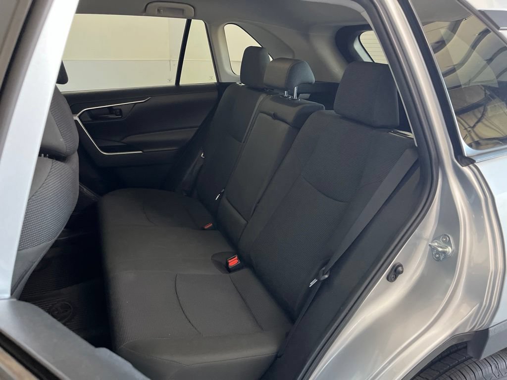 Used 2025 Toyota RAV4 LE AWD/4WD image 19