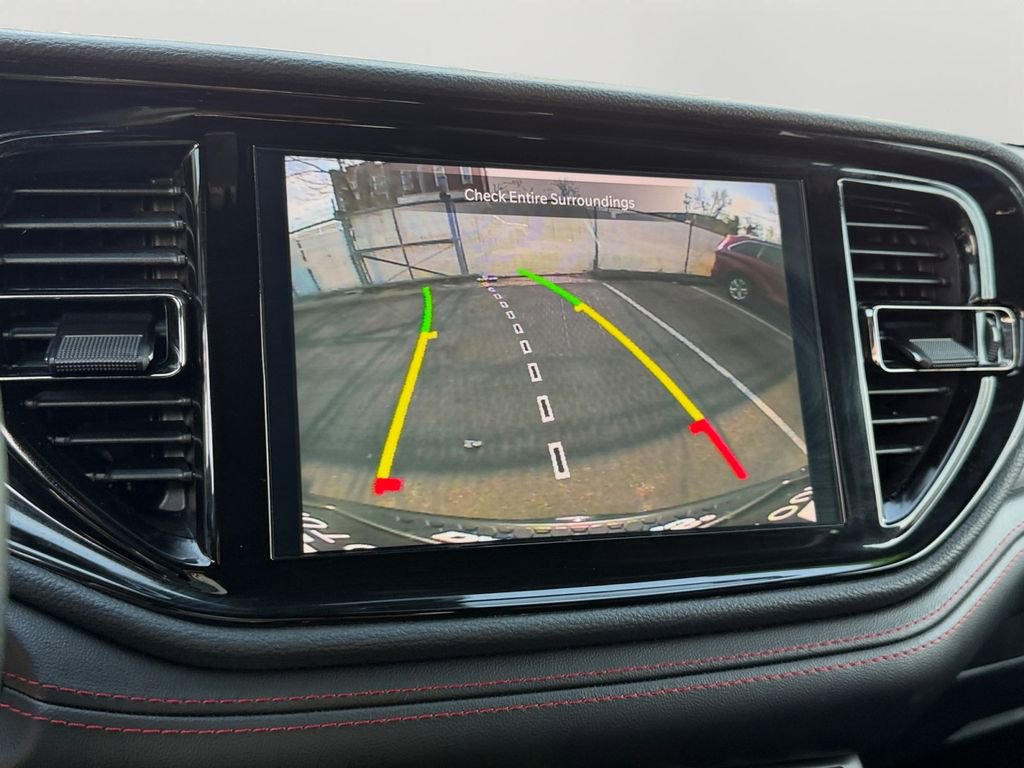 Used 2025 Dodge Durango GT image 26