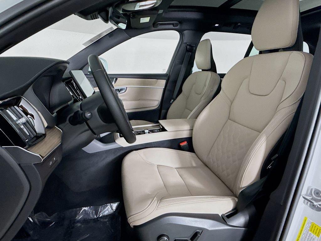 New 2026 Volvo XC90 T8 Plus w/ Protection Package Premier image 21