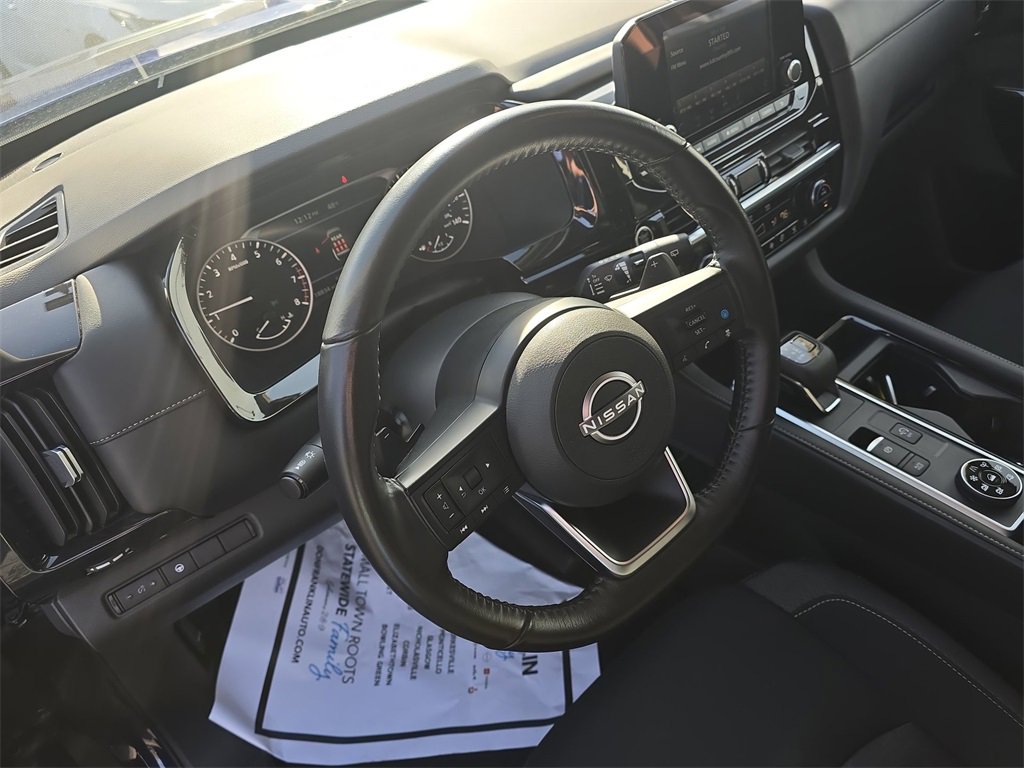 Certified 2024 Nissan Pathfinder SV image 20