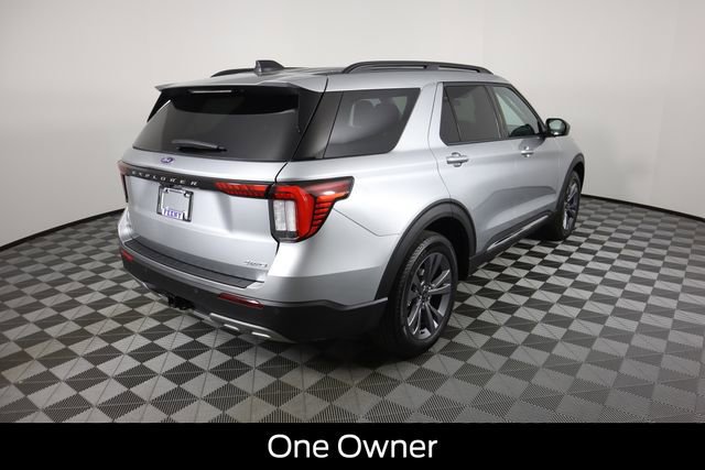 Certified 2025 Ford Explorer Active w/ Active Comfort Package AWD/4WD image 3