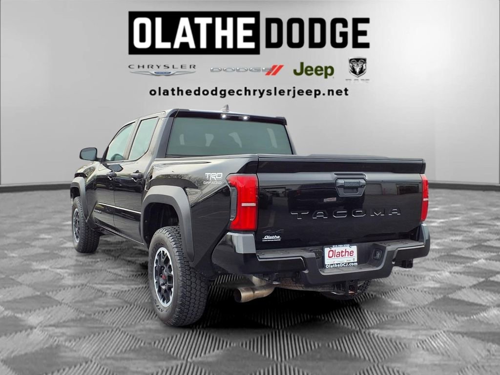 Used 2024 Toyota Tacoma TRD Off-Road image 3