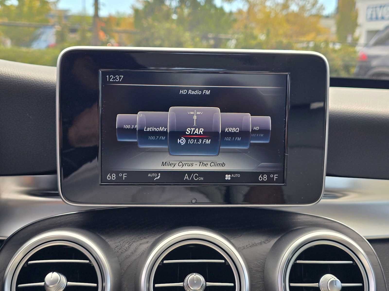 Used 2017 Mercedes-Benz C 300 Sedan image 27