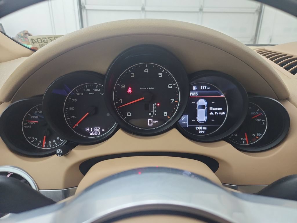 Used 2016 Porsche Cayenne AWD/4WD image 16