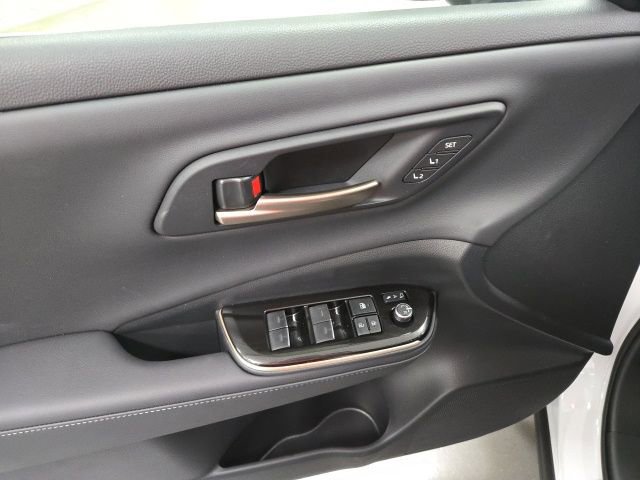 New 2026 Toyota Crown Platinum image 21