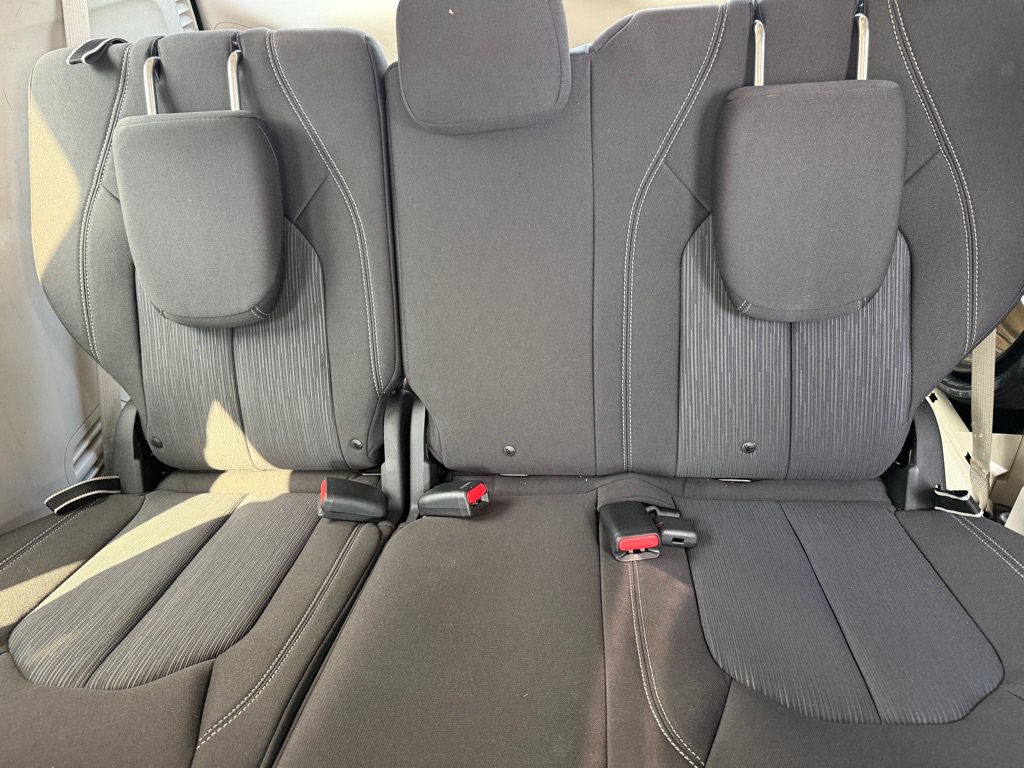 Used 2020 Chrysler Voyager LX FWD image 12