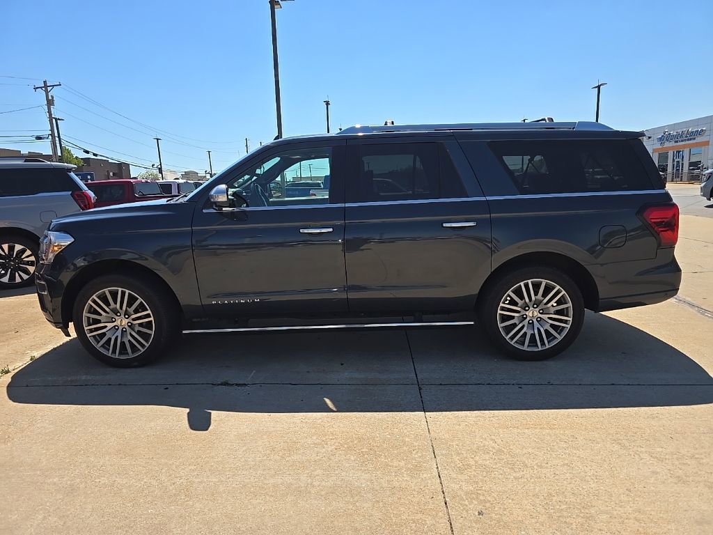 Used 2022 Ford Expedition Max Platinum AWD/4WD image 4