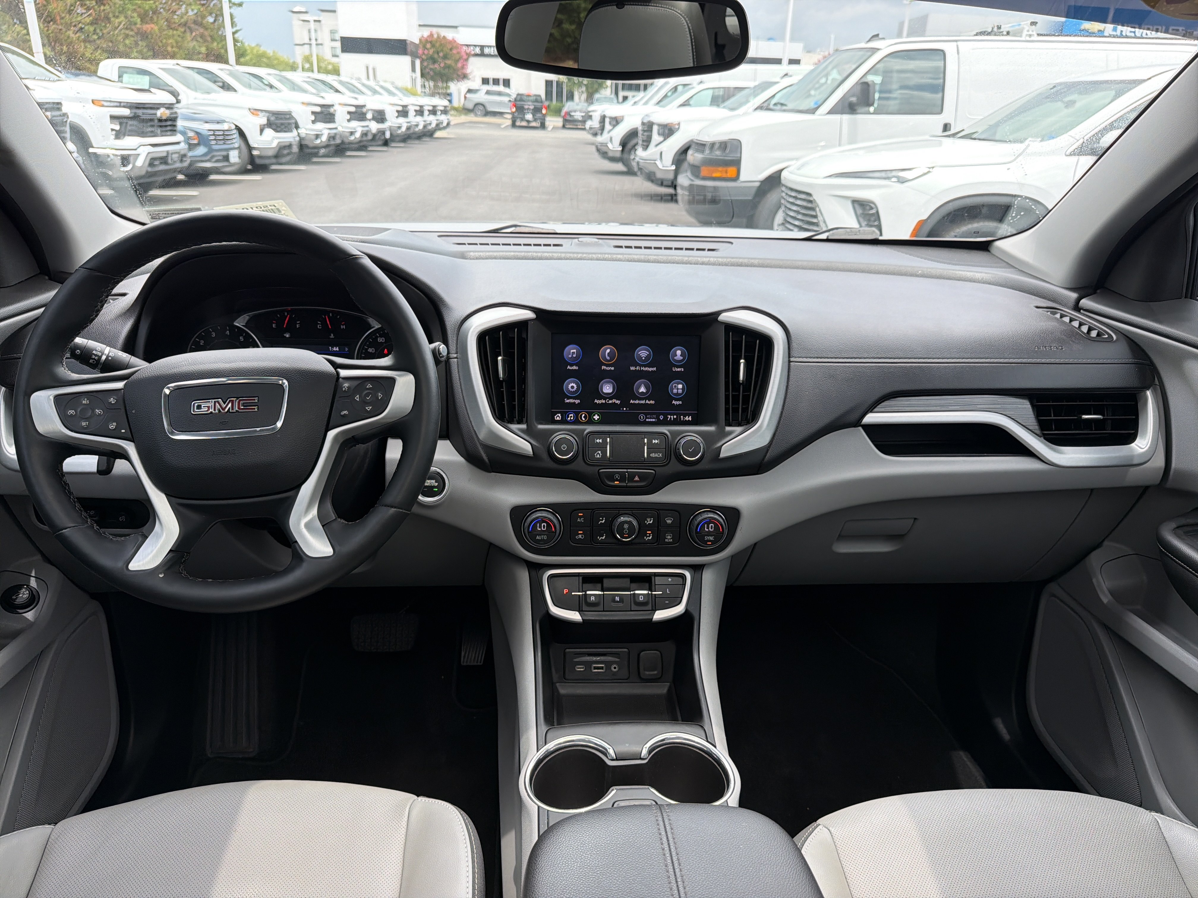 Used 2023 GMC Terrain SLT w/ Tech Package FWD image 30