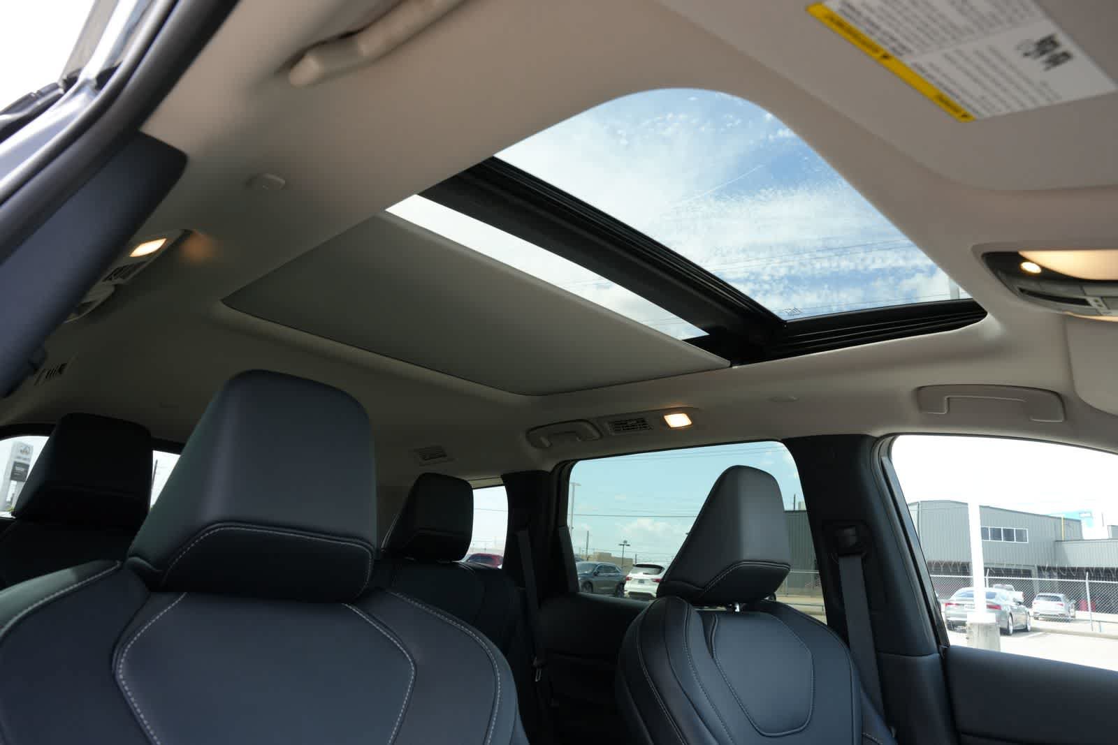 Certified 2027 INFINITI QX60 Pure w/ Cargo Package FWD image 23