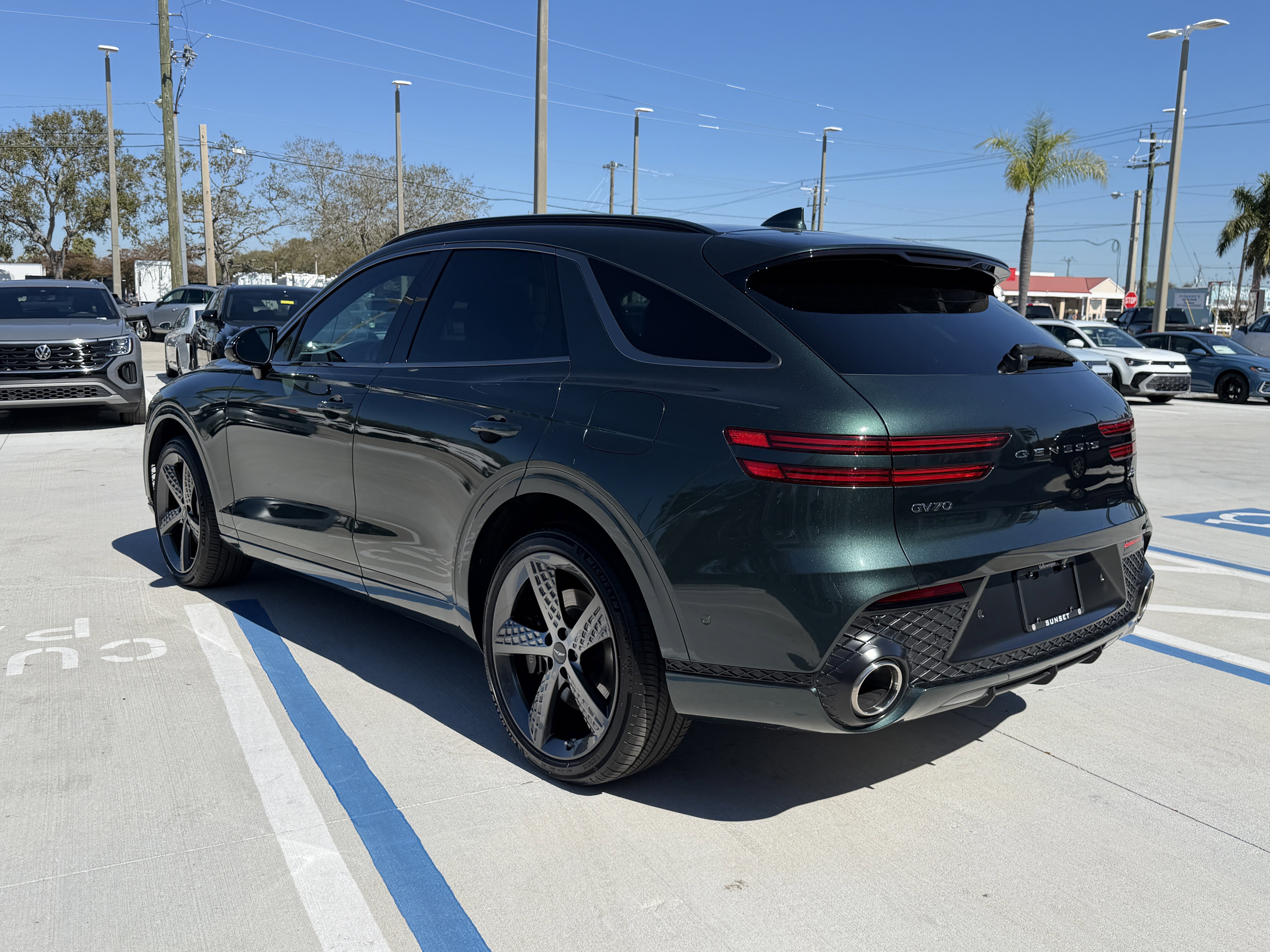 Used 2023 Genesis GV70 2.5T w/ Sport Prestige Package image 5