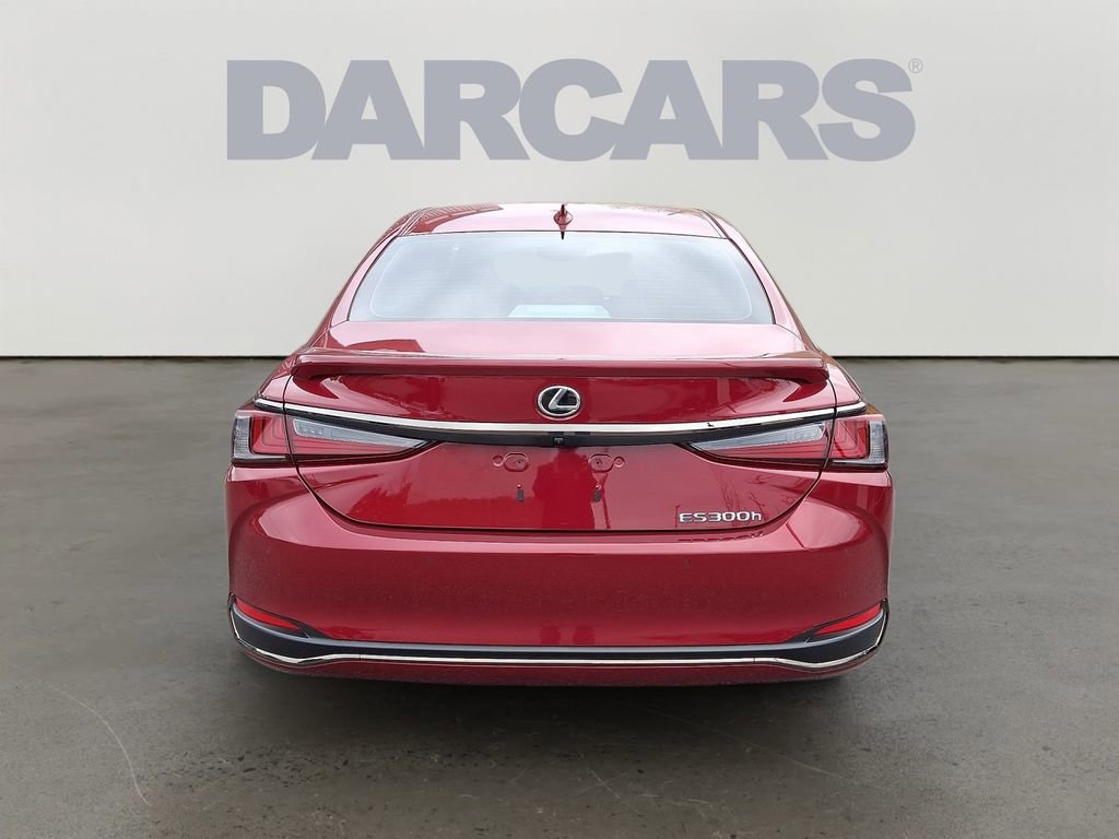Used 2024 Lexus ES 300h F Sport image 5