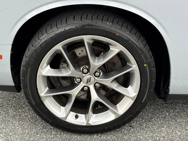 Used 2021 Dodge Challenger SXT w/ Plus Package RWD image 18