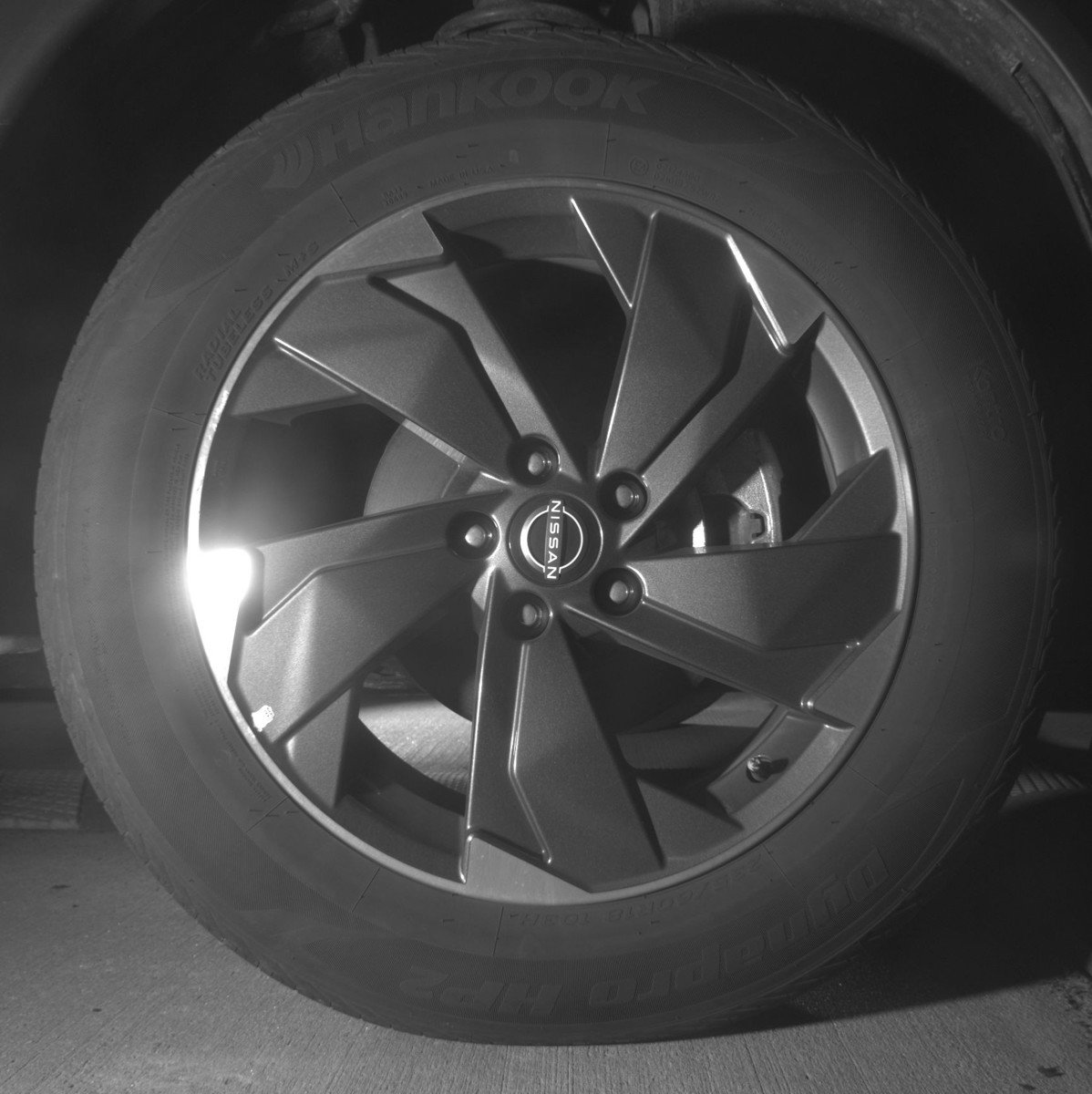 Used 2025 Nissan Rogue SV image 13