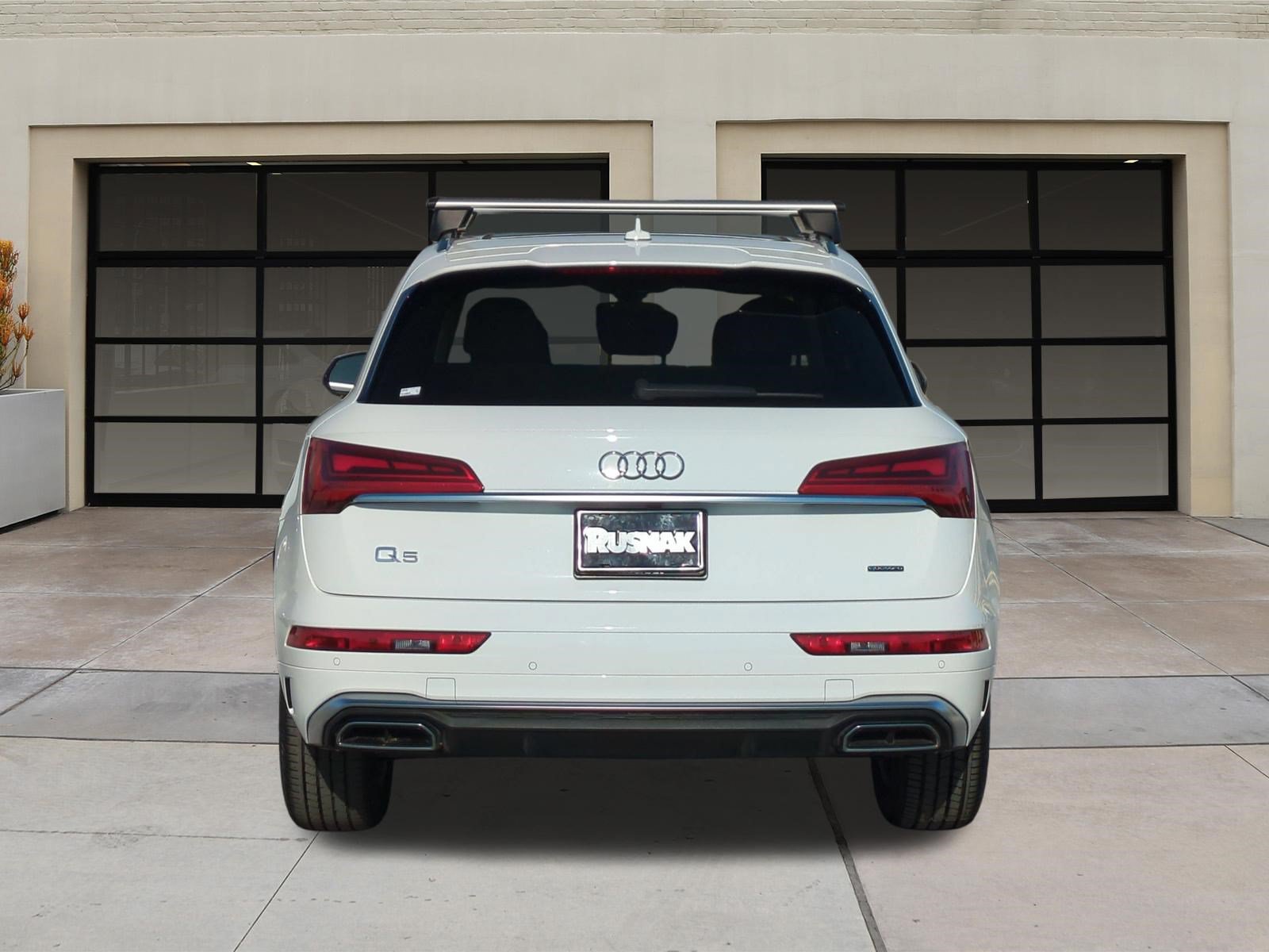Used 2023 Audi Q5 2.0T Premium w/ Convenience Package AWD/4WD image 5